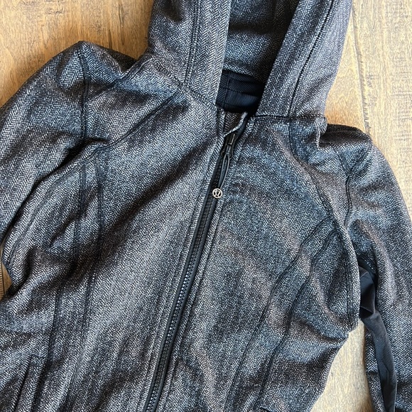 EUC Lululemon Daily Practices Jacket - Picture 7 of 11